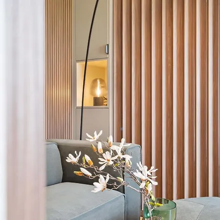 Sleek And Chic Studio In The Heart Of City